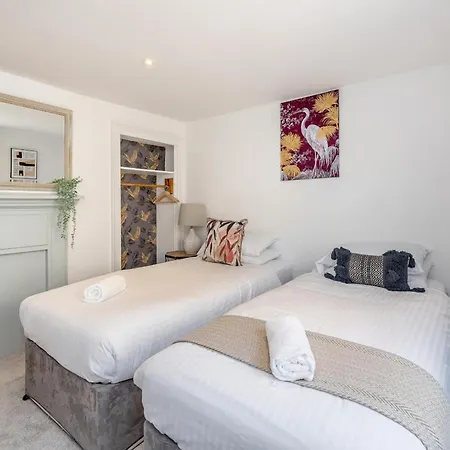 The Old Crescent Bakery - 4 Bedroom Residence In Bath By Mint Stays Exterior photo